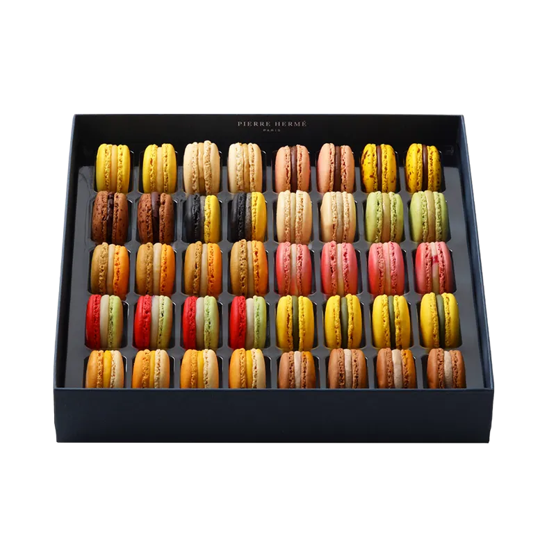 Assortiment de 40 Macarons"Signature Noël" (マカロン 40個詰合わせ「シニャチュール ノエル」)
